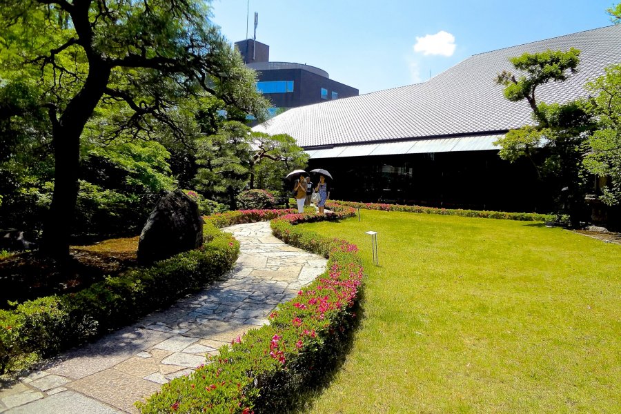 Museu e Jardim Nezu, Omotesando