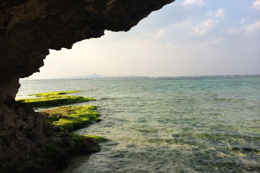 Vista da Praia Esmeralda, Okinawa