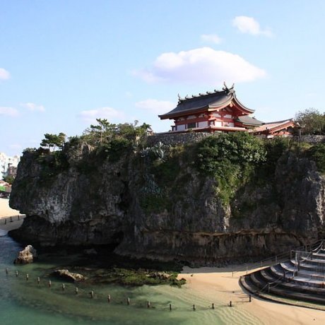 Naminoue Shrine
